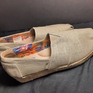 gray Bobs canvas wedge slip ons size 8.5